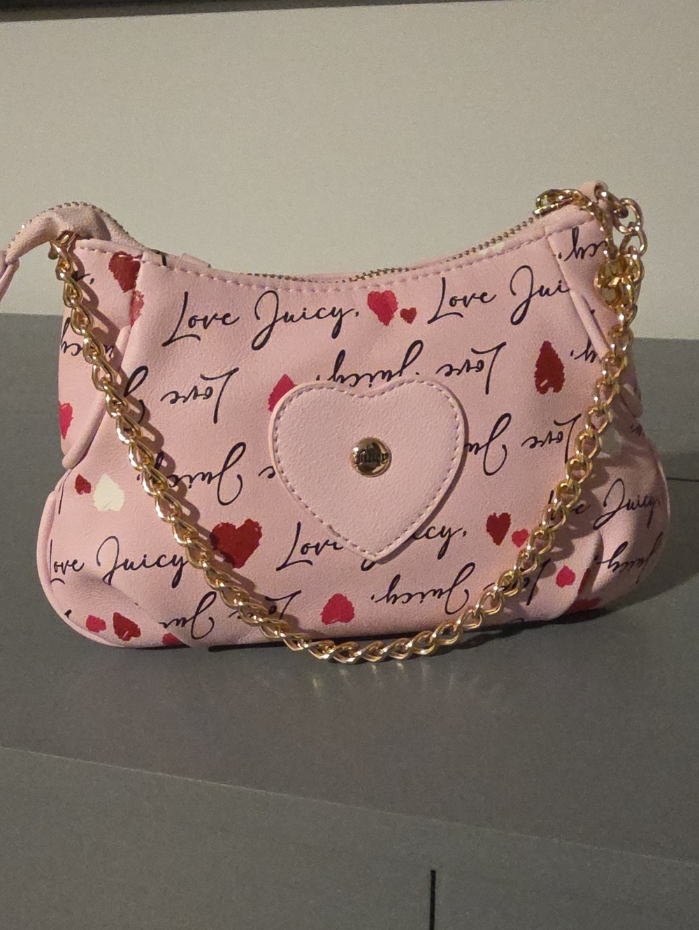 JUICY COUTURE NWOT Pink Heart-Print Chain Shoulder Bag